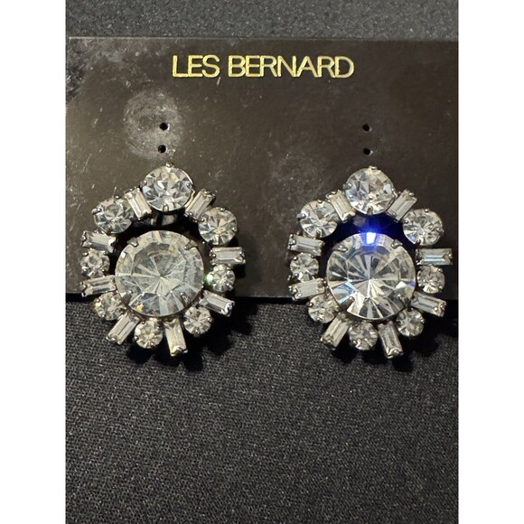 Les Bernard Rhinestone Vintage Clip On Earrings on Card - Picture 1 of 4